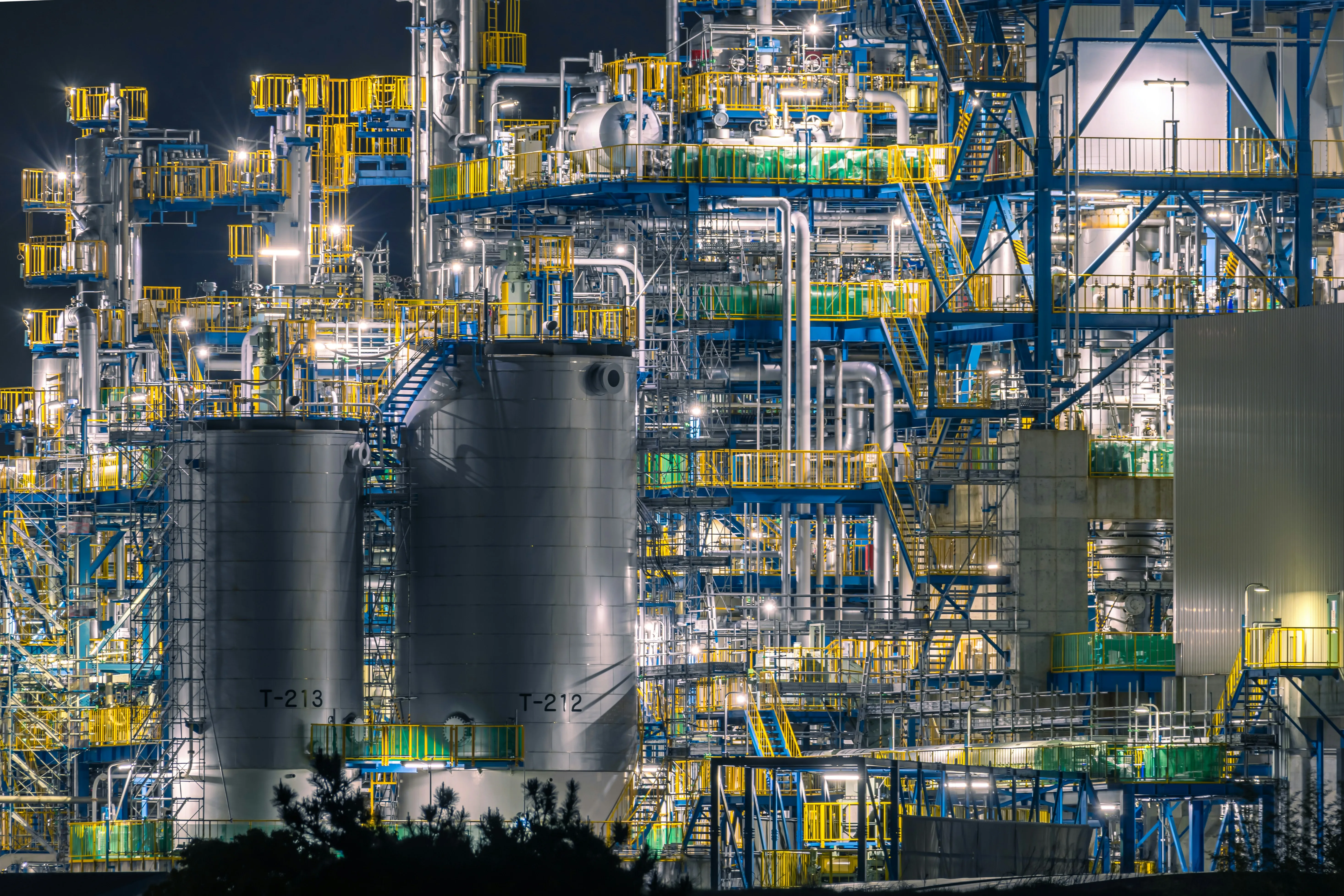 Chemical & Petrochemical — sector imagery